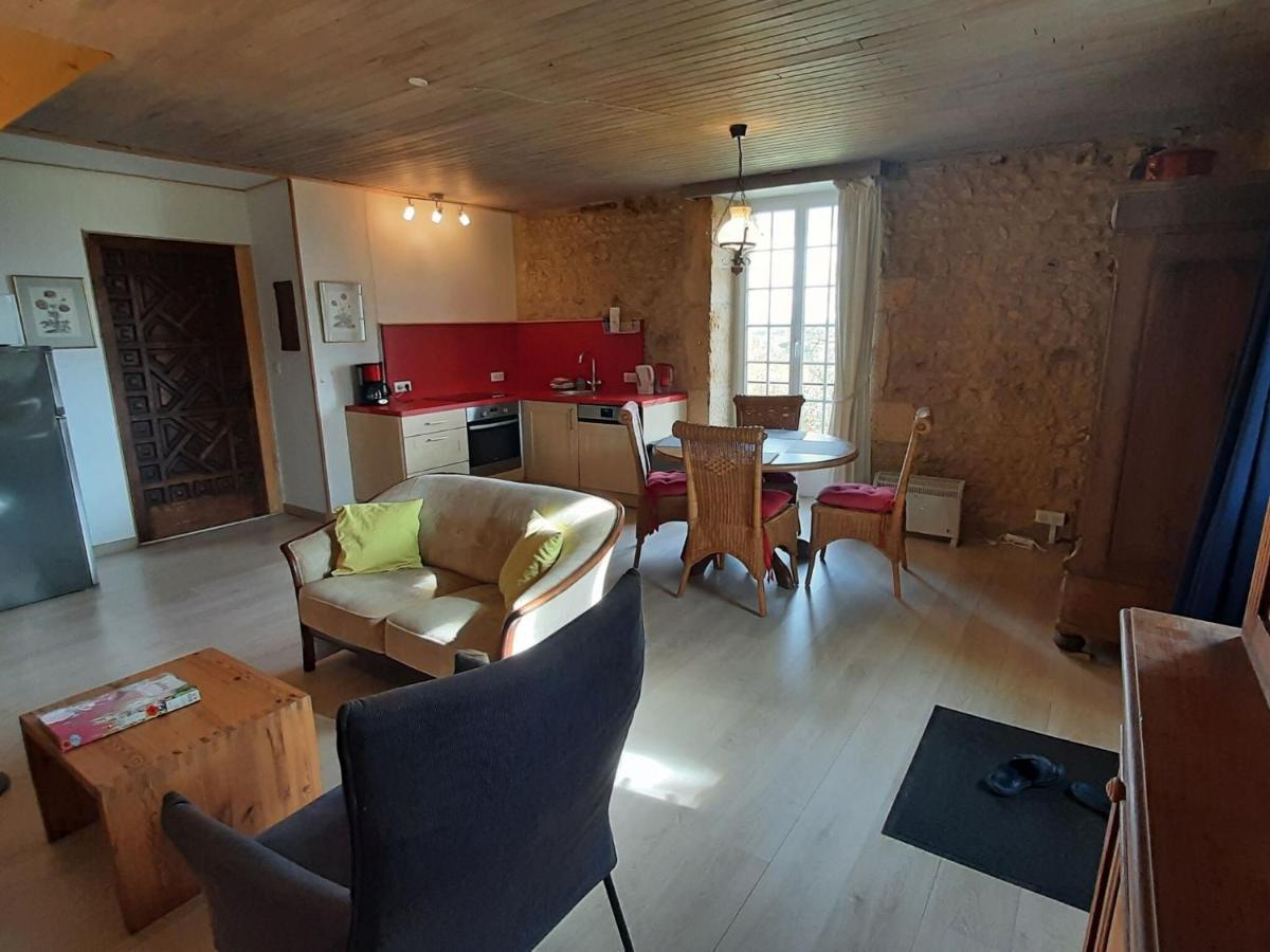 Cozy Cottage In Aquitaine With Private Swimming Pool Peyzac-le-Moustier Kültér fotó