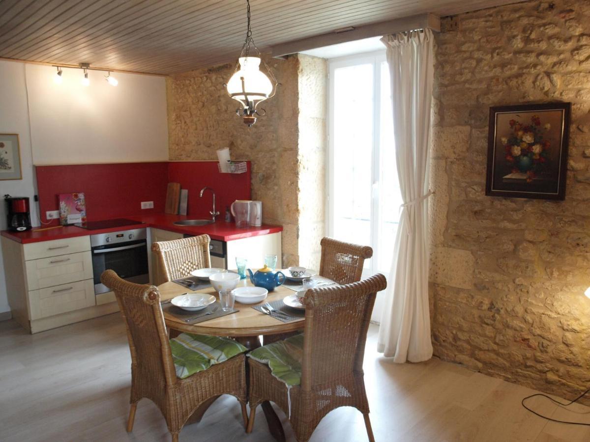 Cozy Cottage In Aquitaine With Private Swimming Pool Peyzac-le-Moustier Kültér fotó