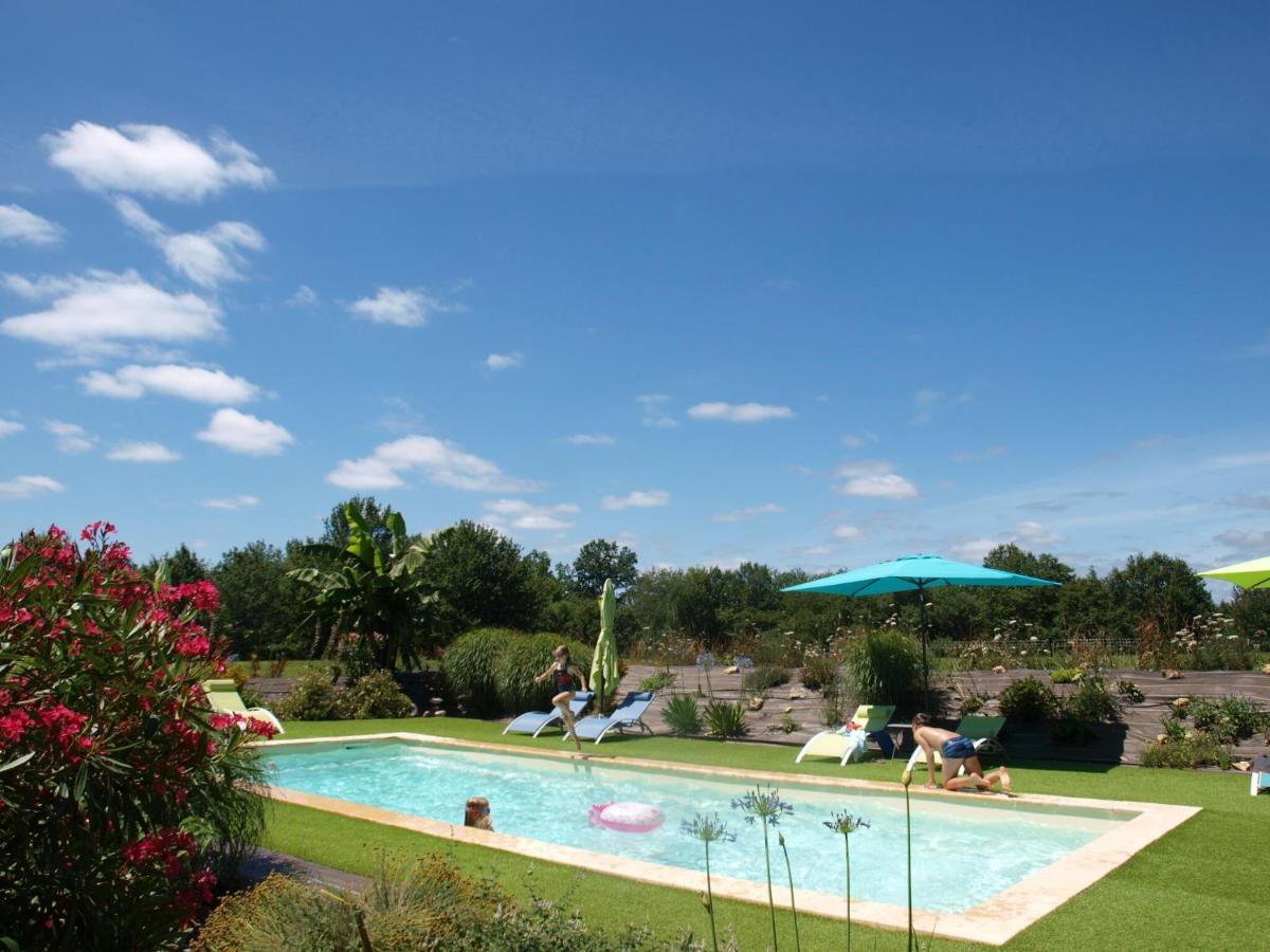Cozy Cottage In Aquitaine With Private Swimming Pool Peyzac-le-Moustier Kültér fotó